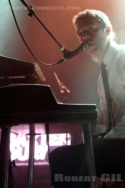 BAXTER DURY - 2011-09-23 - PARIS - Point Ephemere - 